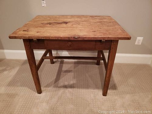 Lot #0556 (1 of 8)