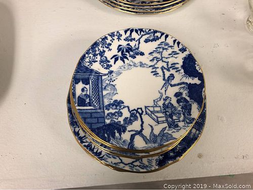 Lot #0005 (1 of 4)