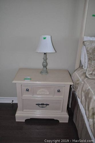 Lot #0881 (1 of 10)