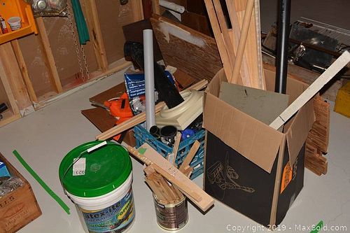 Lot #0923 (1 of 11)