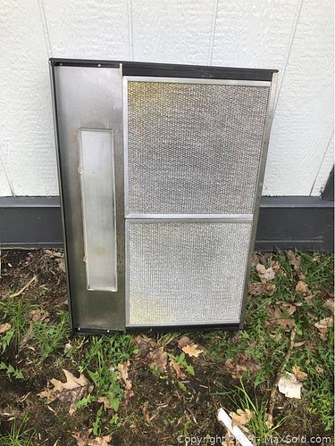 Lot #0046 (1 of 3)