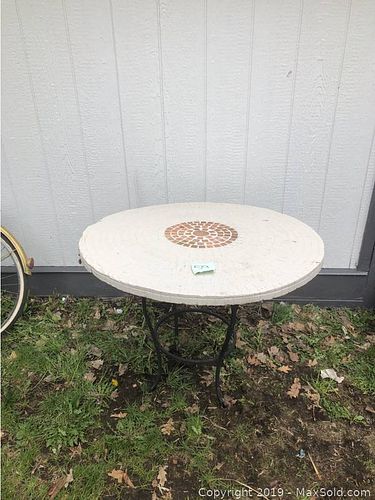 Lot #0059 (1 of 2)