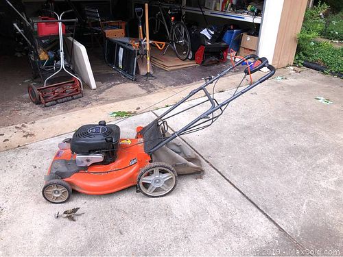 Lot #0884 (1 of 10)