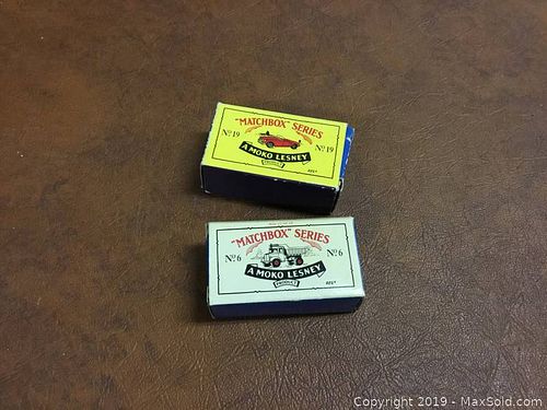 Lot #0044 (1 of 4)