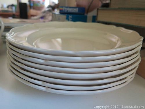 Lot #0776 (1 of 7)
