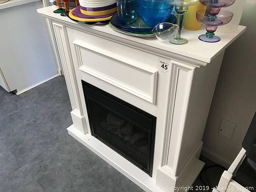 Lot #0045 (1 of 6)