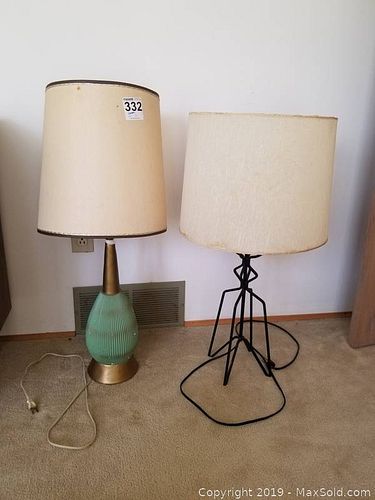 Lot #0332 (1 of 12)