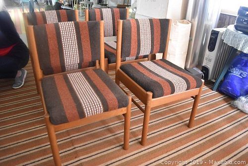 Lot #0002 (1 of 9)