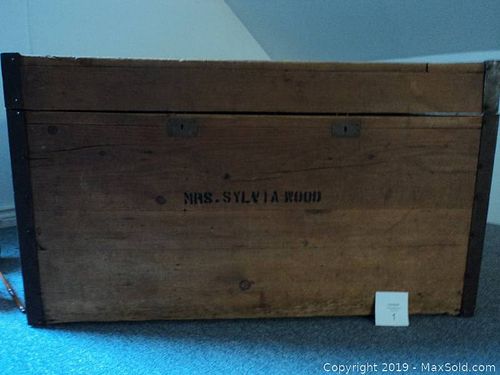 Lot #0001 (1 of 8)