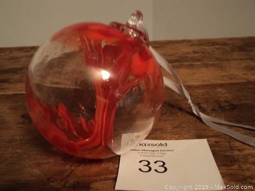 Lot #0033 (1 of 4)