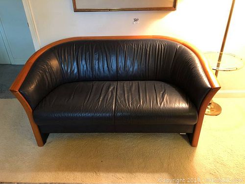 Lot #0307 (1 of 5)