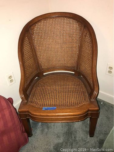 Lot #0352 (1 of 6)
