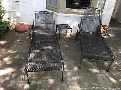 Lot #0369 (1 of 10)