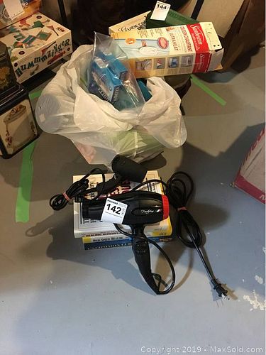 Lot #0142 (1 of 14)