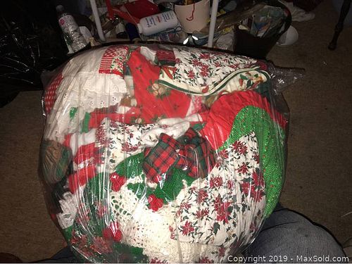 Lot #0211 (1 of 2)