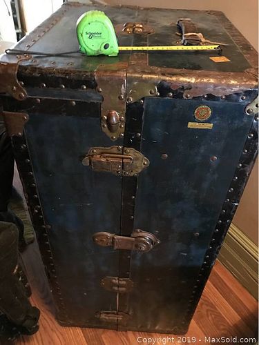 Lot #0264 (1 of 15)