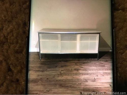 Lot #0242 (1 of 2)