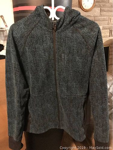Lot #0244 (1 of 5)