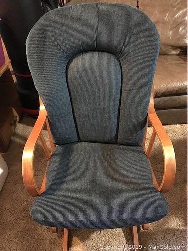 Lot #0254 (1 of 4)