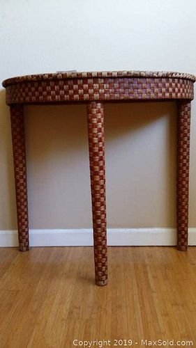 Lot #0052 (1 of 4)