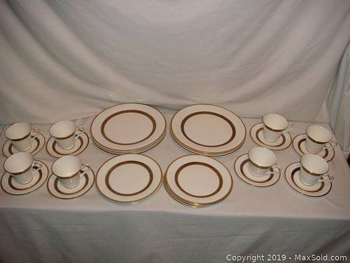 Lot #0010 (1 of 10)