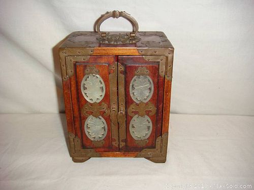 Lot #0080 (1 of 5)