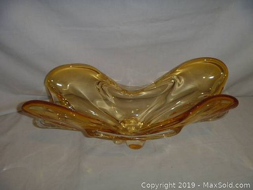 Lot #0124 (1 of 4)