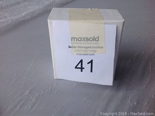 Lot #0041 (1 of 2)