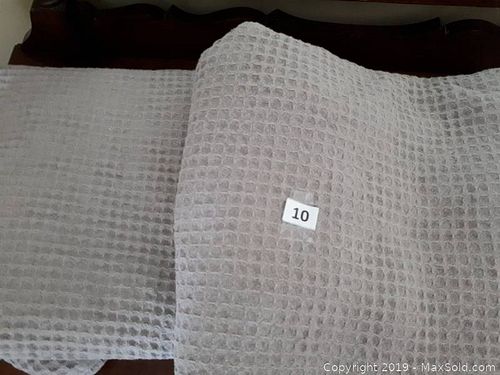 Lot #0010 (1 of 1)