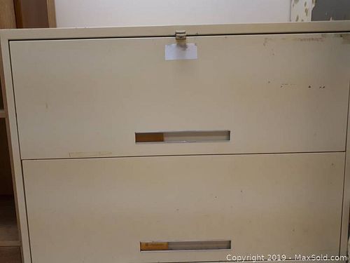 Lot #0038 (1 of 2)
