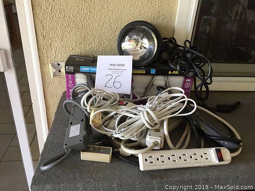 Lot #0026 (1 of 2)