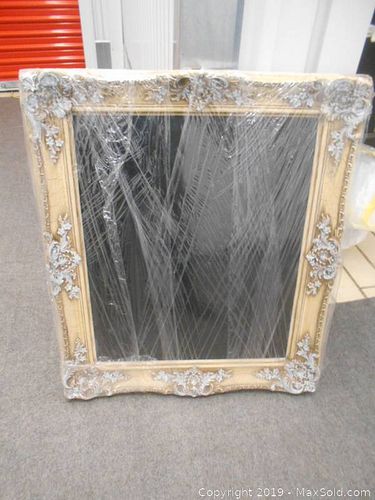 Lot #0080 (1 of 4)