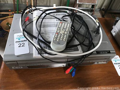 Lot #0022 (1 of 2)