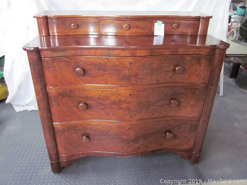 Lot #0012 (1 of 12)