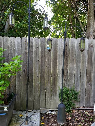 Lot #0708 (1 of 7)