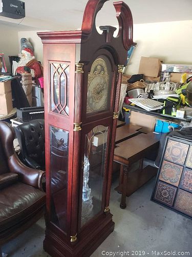 Lot #0025 (1 of 9)