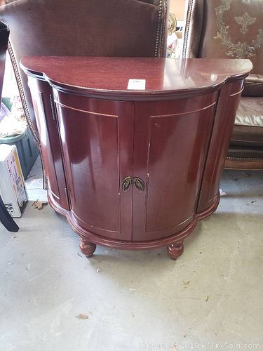 Lot #0026 (1 of 6)
