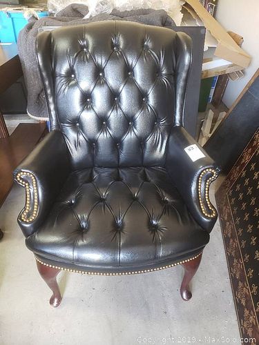 Lot #0033 (1 of 5)