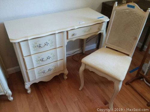 Lot #0842 (1 of 8)