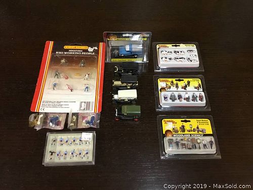 Lot #0036 (1 of 7)