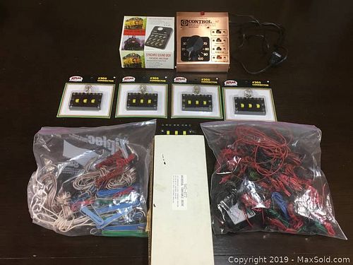 Lot #0039 (1 of 5)