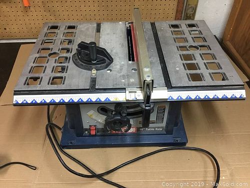 Lot #0060 (1 of 3)