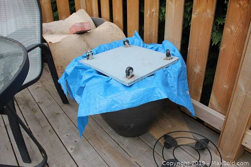 Lot #0774 (1 of 4)
