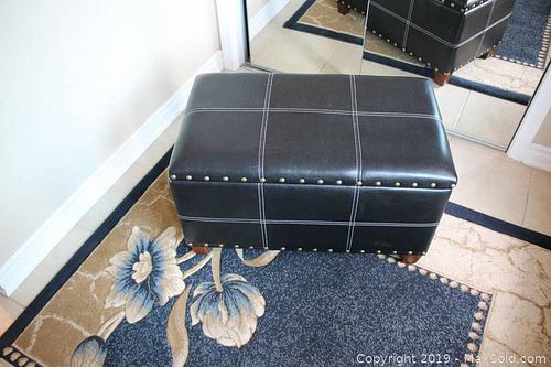 Lot #0081 (1 of 8)