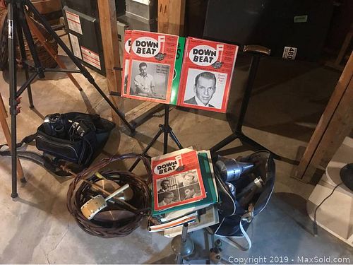 Lot #0480 (1 of 10)