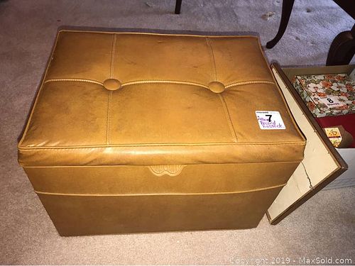 Lot #0007 (1 of 13)