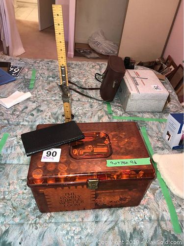Lot #0090 (1 of 8)