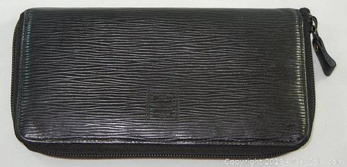 Lot #0018 (1 of 8)