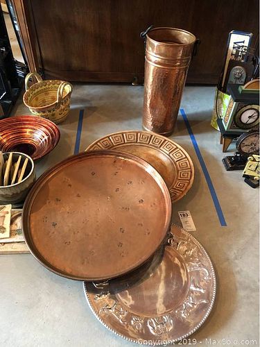 Lot #0183 (1 of 24)