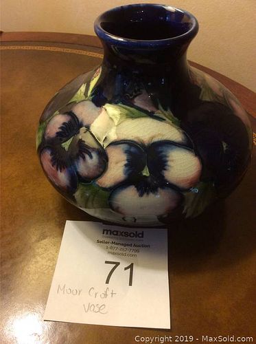 Lot #0071 (1 of 11)